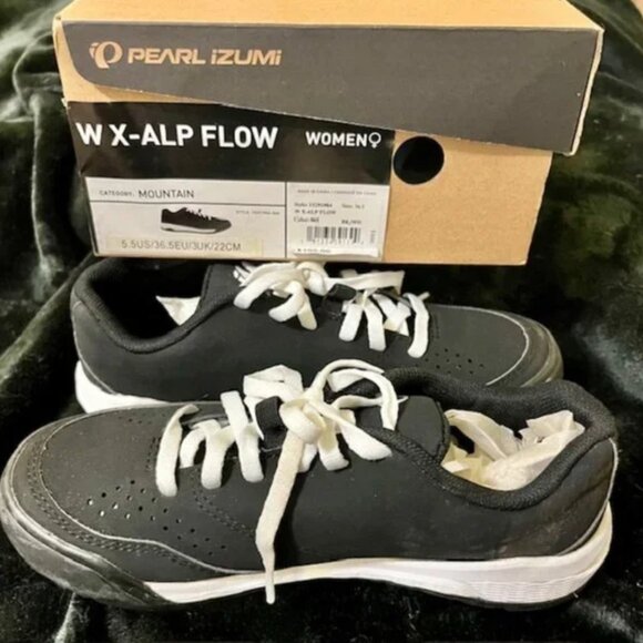 Brand new in original packaging. Size 5.5 Cycling, walking, all-day comfort - Picture 4 of 4